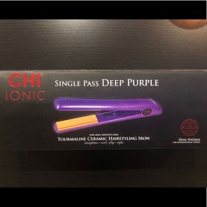 CHI ionic ceramic hair straightener
